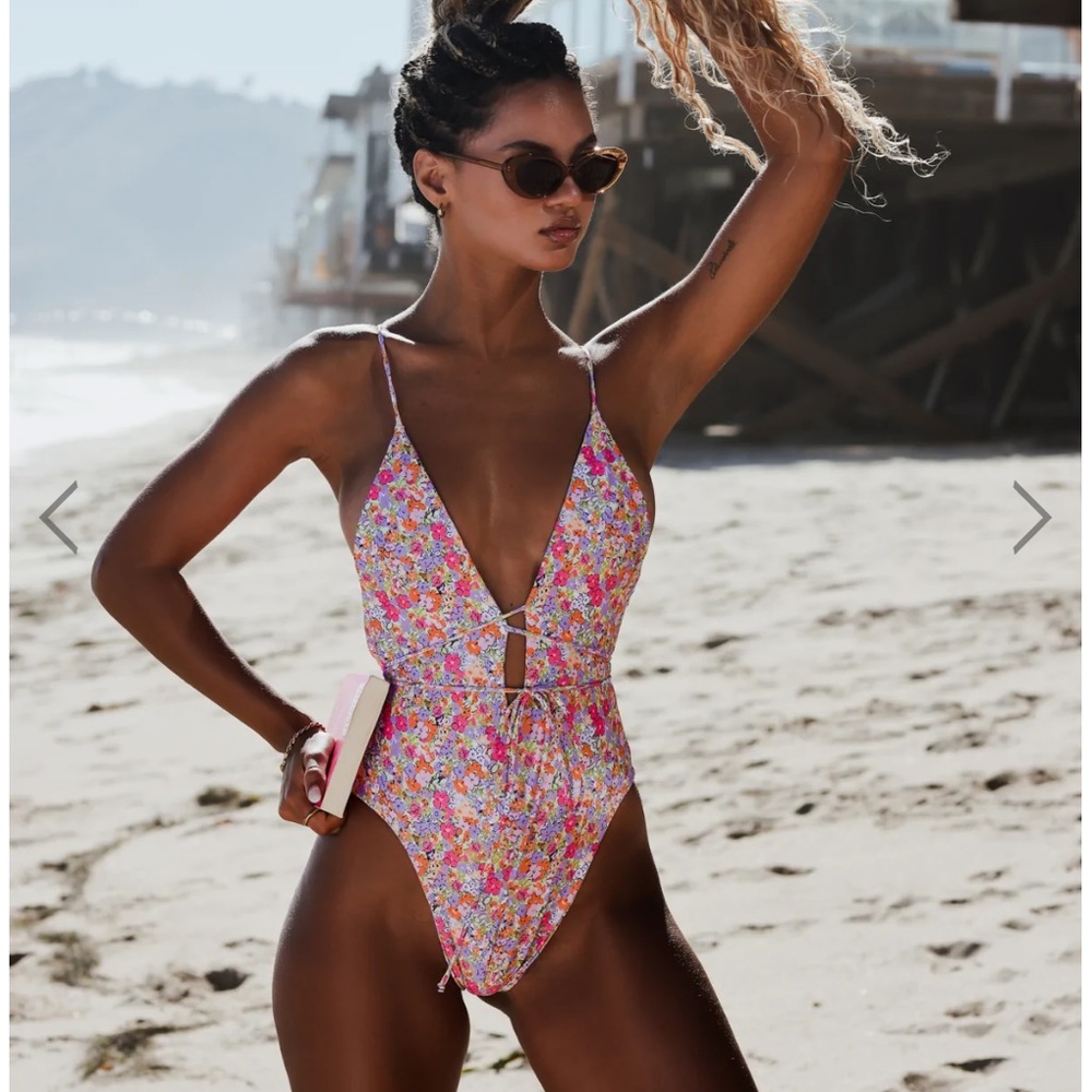 Skatie Montecito one-piece, like new:)